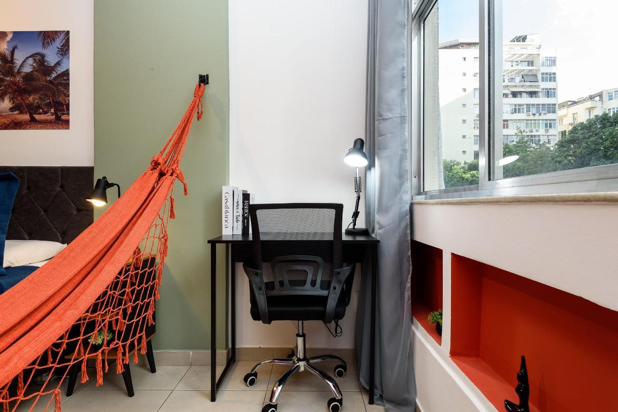 Apartamento Trabalho E Lazer Em Copacabana | Nsc 1085/301 *
